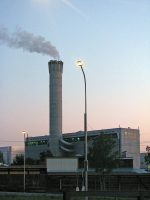 Bild: https://de.wikipedia.org/wiki/Kehrichtheizkraftwerk_Hagenholz